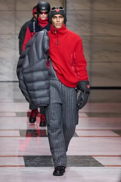 Look 67